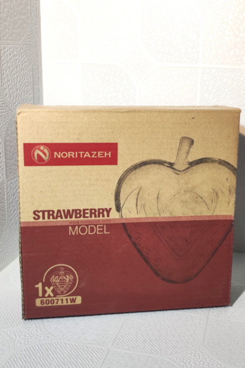 کاسه طرح توت فرنگی