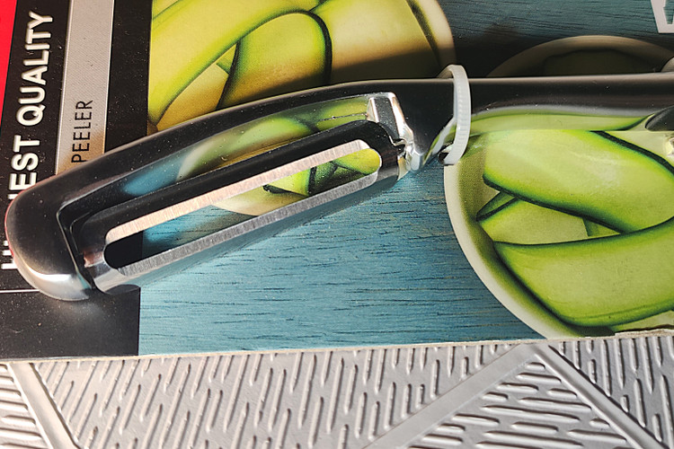 پوست کن مدادی SHENGYA