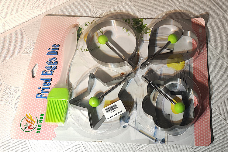 قالب کوکو و تخم مرغ و کتلت 4عددی استیل همراه با برس سیلیکونی