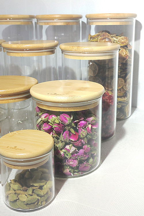 بانکه شیشه ای درب چوبی گردیونیک