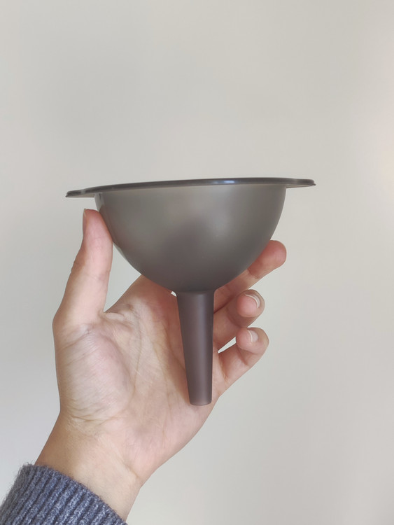 خرید قیف پلاستیکی