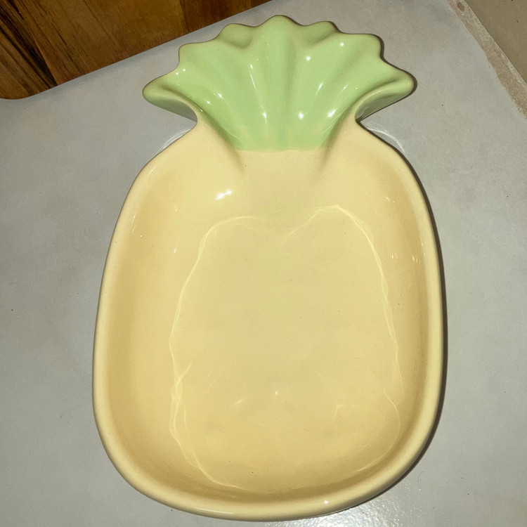 اردو خوری طرح آناناس