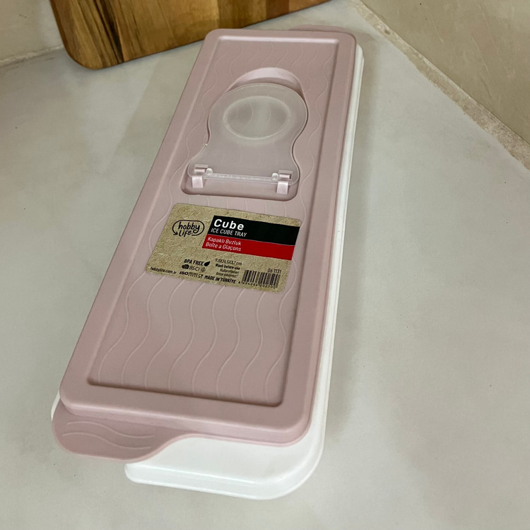 قالب یخ مدل Ice Cube Tray درب دار برند هوبی لایف شناسه کالا : 061131