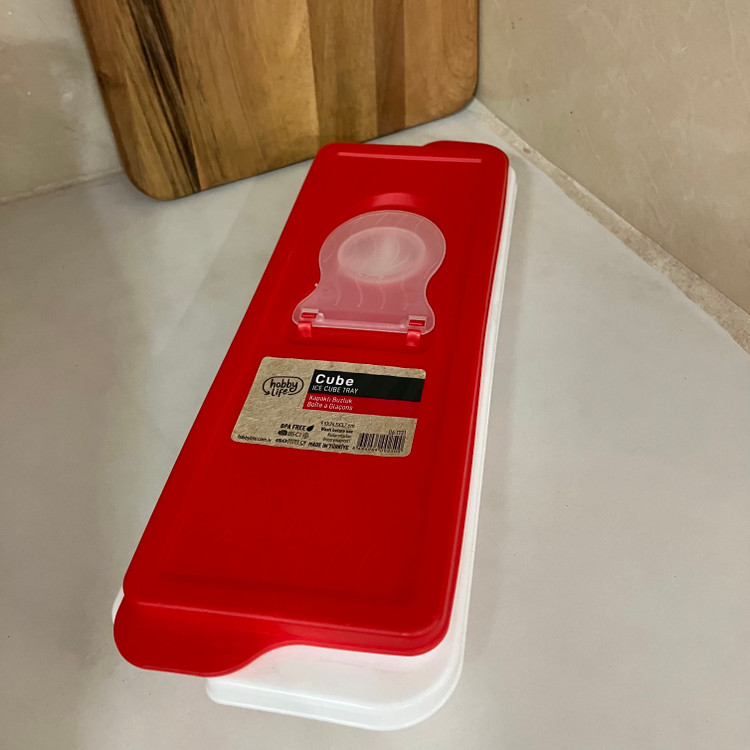 قالب یخ مدل Ice Cube Tray درب دار برند هوبی لایف شناسه کالا : 061131
