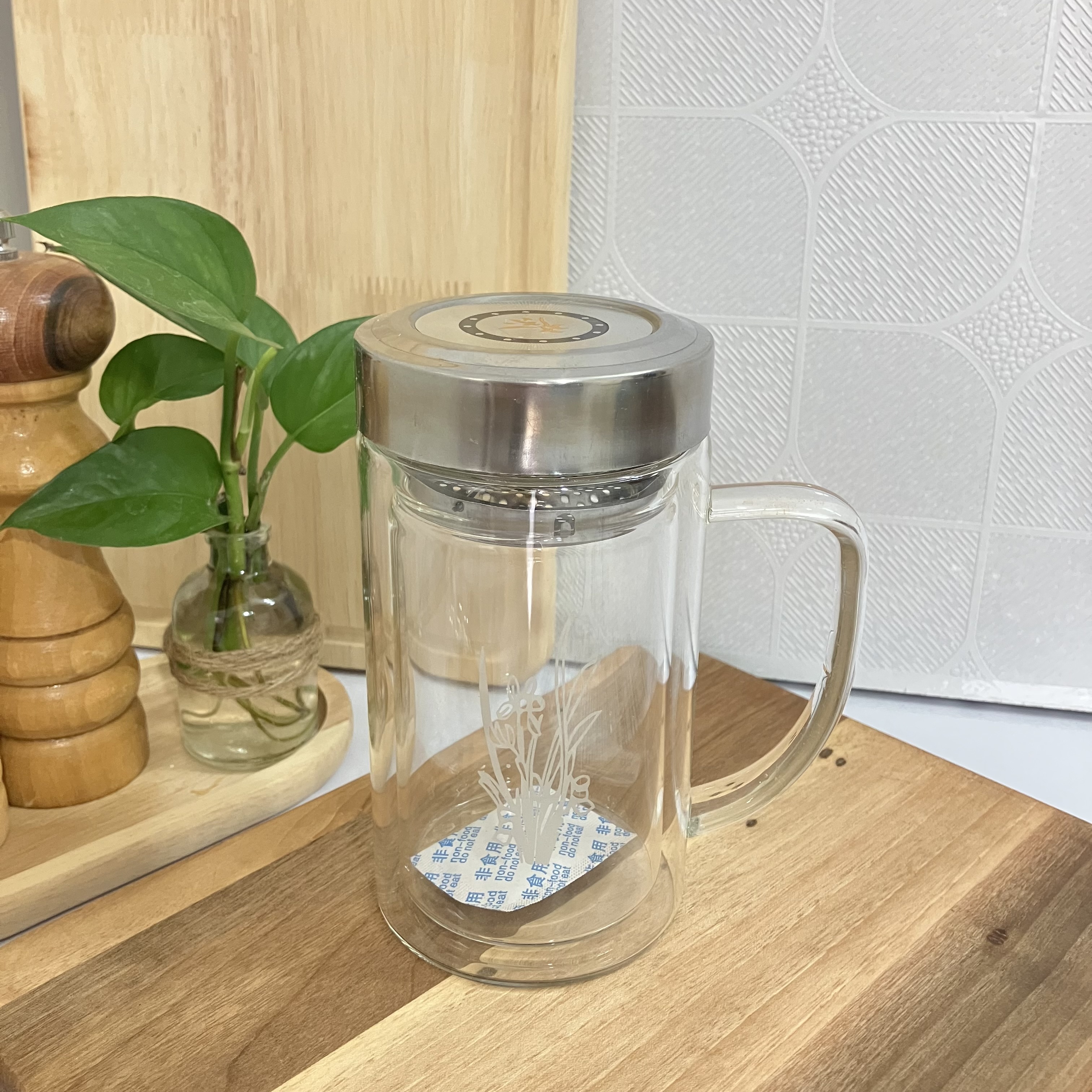 دمنوش ساز دوجداره پیرکس با درب استیل
